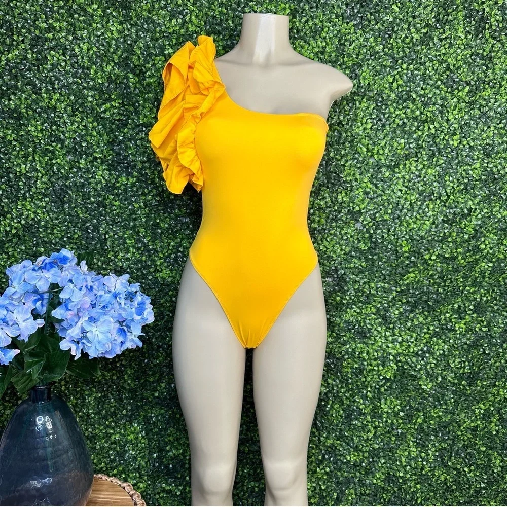 Zara yellow ruffle one  sleeve‎ swim one piece